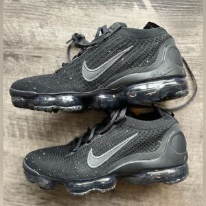 Nike Air VaporMax 2021 Flyknit Black/Metallic Silver (SPECKLED) 6.5 Youth